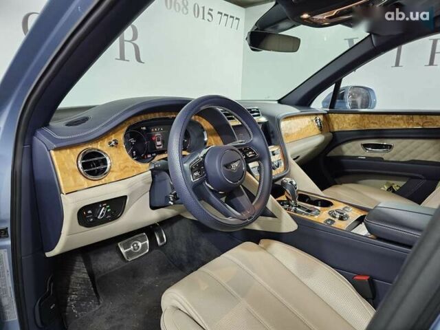 Бентли Бентайга, объемом двигателя 4 л и пробегом 8 тыс. км за 209999 $, фото 21 на Automoto.ua