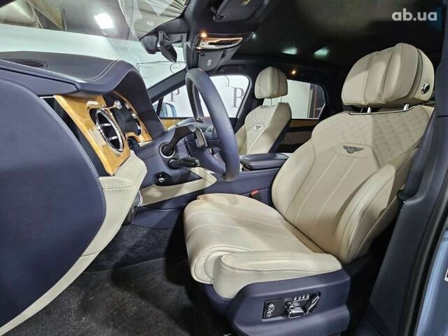 Бентли Бентайга, объемом двигателя 4 л и пробегом 8 тыс. км за 209999 $, фото 22 на Automoto.ua