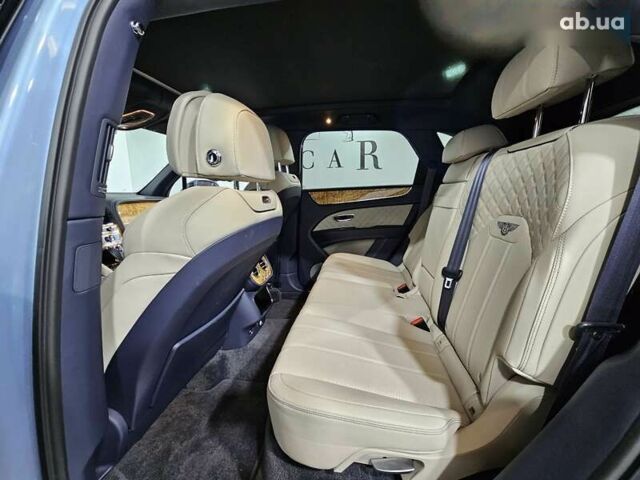 Бентли Бентайга, объемом двигателя 4 л и пробегом 8 тыс. км за 209999 $, фото 12 на Automoto.ua