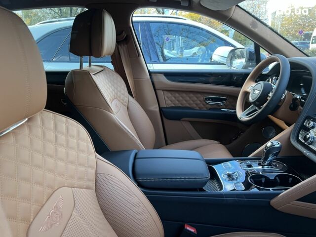 Бентлі Бентайга, об'ємом двигуна 4 л та пробігом 0 тис. км за 324084 $, фото 6 на Automoto.ua