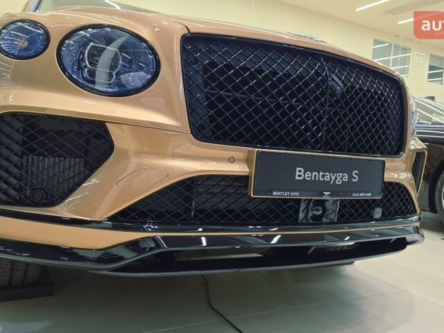 Бентли Бентайга, объемом двигателя 3 л и пробегом 0 тыс. км за 379661 $, фото 7 на Automoto.ua