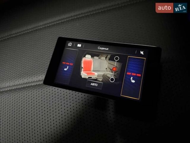 Серый Бентли Бентайга, объемом двигателя 4 л и пробегом 25 тыс. км за 197500 $, фото 89 на Automoto.ua