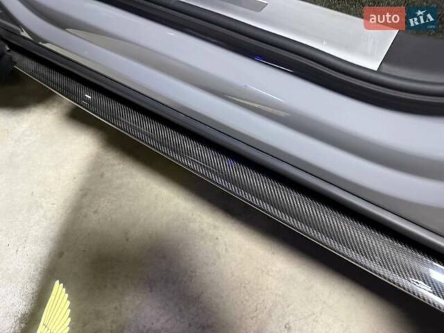 Серый Бентли Бентайга, объемом двигателя 4 л и пробегом 25 тыс. км за 197500 $, фото 46 на Automoto.ua