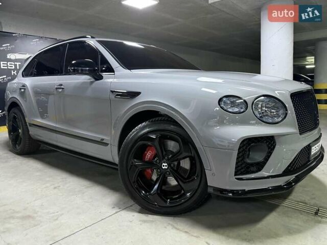Серый Бентли Бентайга, объемом двигателя 4 л и пробегом 25 тыс. км за 197500 $, фото 150 на Automoto.ua