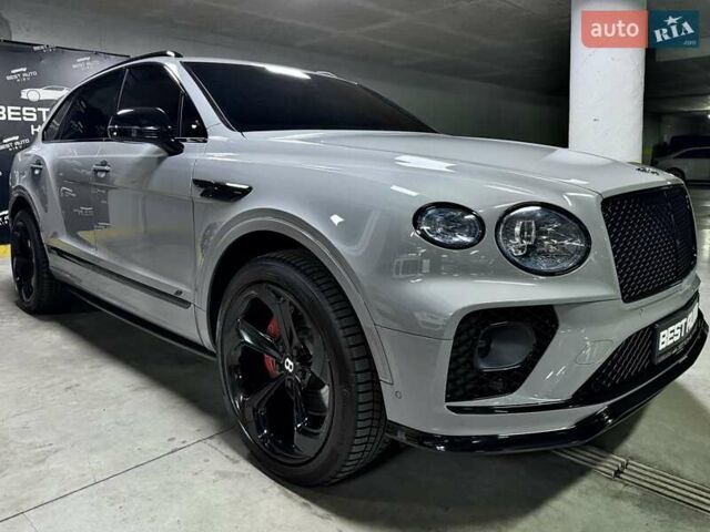 Серый Бентли Бентайга, объемом двигателя 4 л и пробегом 25 тыс. км за 197500 $, фото 5 на Automoto.ua