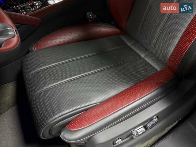 Серый Бентли Бентайга, объемом двигателя 4 л и пробегом 25 тыс. км за 197500 $, фото 60 на Automoto.ua