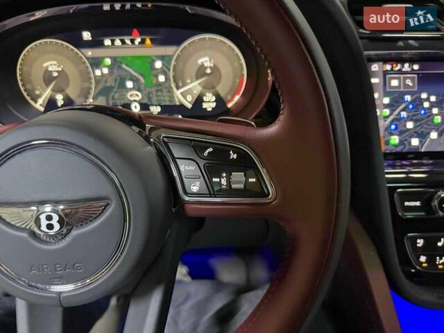 Серый Бентли Бентайга, объемом двигателя 4 л и пробегом 25 тыс. км за 197500 $, фото 110 на Automoto.ua