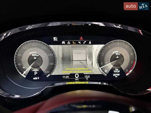 Серый Бентли Бентайга, объемом двигателя 4 л и пробегом 25 тыс. км за 197500 $, фото 113 на Automoto.ua