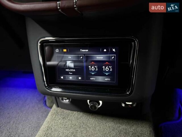 Серый Бентли Бентайга, объемом двигателя 4 л и пробегом 25 тыс. км за 197500 $, фото 85 на Automoto.ua