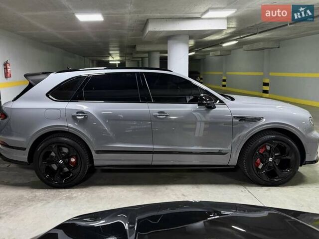 Серый Бентли Бентайга, объемом двигателя 4 л и пробегом 25 тыс. км за 197500 $, фото 7 на Automoto.ua