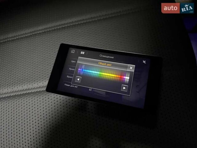 Серый Бентли Бентайга, объемом двигателя 4 л и пробегом 25 тыс. км за 197500 $, фото 88 на Automoto.ua