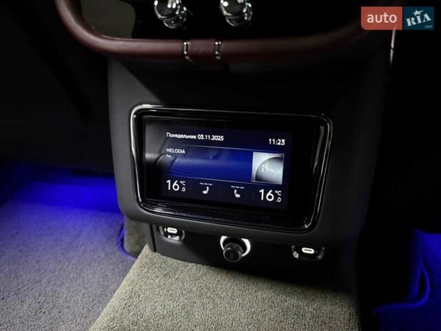 Серый Бентли Бентайга, объемом двигателя 4 л и пробегом 25 тыс. км за 197500 $, фото 83 на Automoto.ua