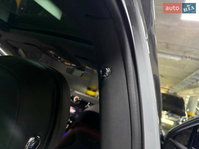 Серый Бентли Бентайга, объемом двигателя 4 л и пробегом 25 тыс. км за 197500 $, фото 101 на Automoto.ua