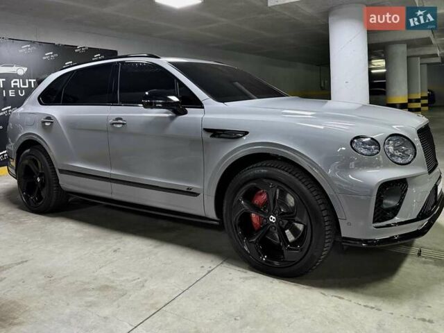 Серый Бентли Бентайга, объемом двигателя 4 л и пробегом 25 тыс. км за 197500 $, фото 6 на Automoto.ua