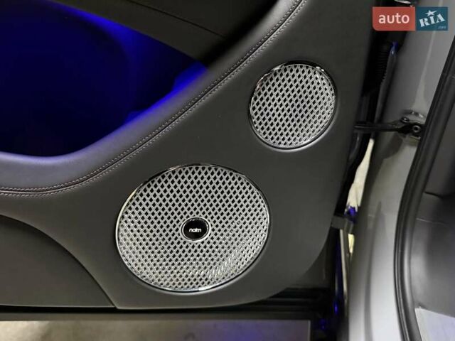 Серый Бентли Бентайга, объемом двигателя 4 л и пробегом 25 тыс. км за 197500 $, фото 71 на Automoto.ua