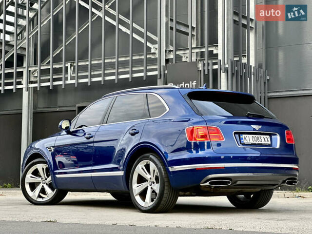 Бентли Бентайга 2016 в Киеве на Automoto.ua Синий Бентли Бентайга, объемом двигателя 6 л и пробегом 131 тыс. км за 85000 $, фото 7 на Automoto.ua