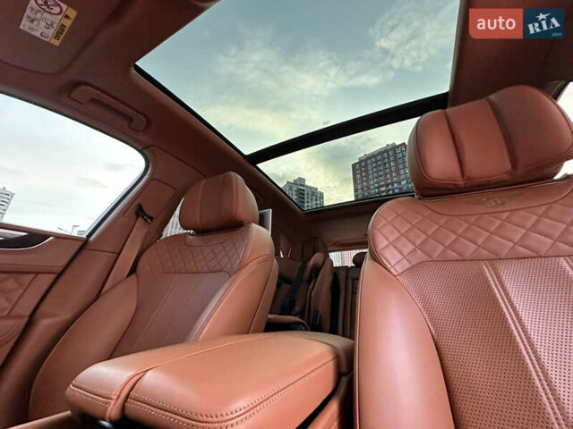 Бентли Бентайга 2016 в Киеве на Automoto.ua Синий Бентли Бентайга, объемом двигателя 6 л и пробегом 131 тыс. км за 85000 $, фото 1 на Automoto.ua