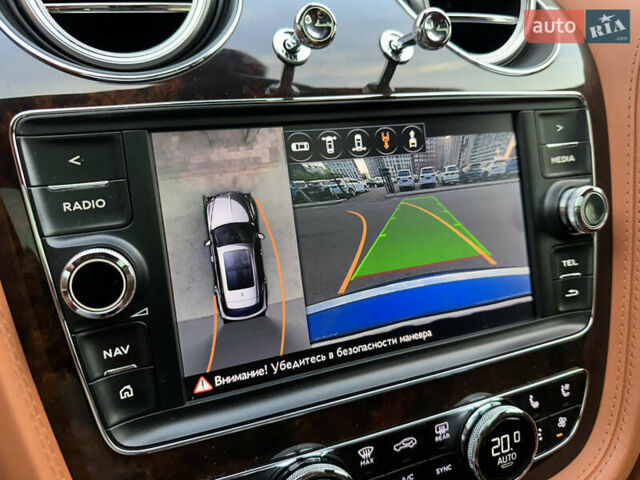 Бентли Бентайга 2016 в Киеве на Automoto.ua Синий Бентли Бентайга, объемом двигателя 6 л и пробегом 131 тыс. км за 85000 $, фото 4 на Automoto.ua