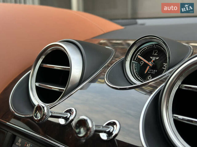 Бентли Бентайга 2016 в Киеве на Automoto.ua Синий Бентли Бентайга, объемом двигателя 6 л и пробегом 131 тыс. км за 85000 $, фото 55 на Automoto.ua