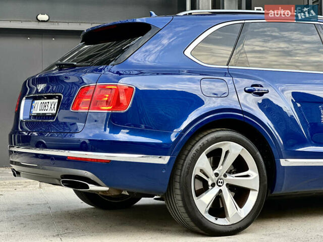 Бентли Бентайга 2016 в Киеве на Automoto.ua Синий Бентли Бентайга, объемом двигателя 6 л и пробегом 131 тыс. км за 85000 $, фото 14 на Automoto.ua