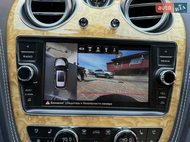 Синий Бентли Бентайга, объемом двигателя 6 л и пробегом 66 тыс. км за 129900 $, фото 31 на Automoto.ua