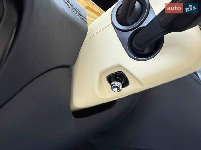 Синий Бентли Бентайга, объемом двигателя 6 л и пробегом 66 тыс. км за 129900 $, фото 22 на Automoto.ua