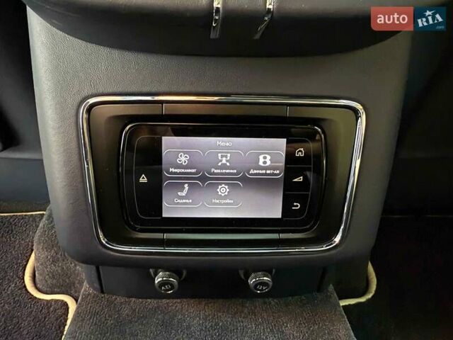 Синий Бентли Бентайга, объемом двигателя 6 л и пробегом 66 тыс. км за 129900 $, фото 46 на Automoto.ua