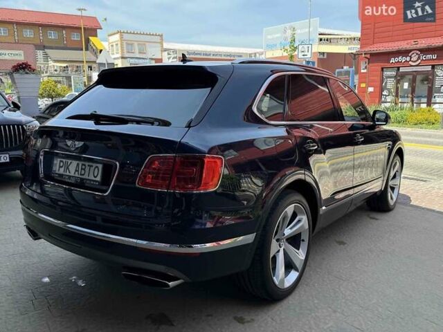 Синий Бентли Бентайга, объемом двигателя 6 л и пробегом 66 тыс. км за 129900 $, фото 7 на Automoto.ua