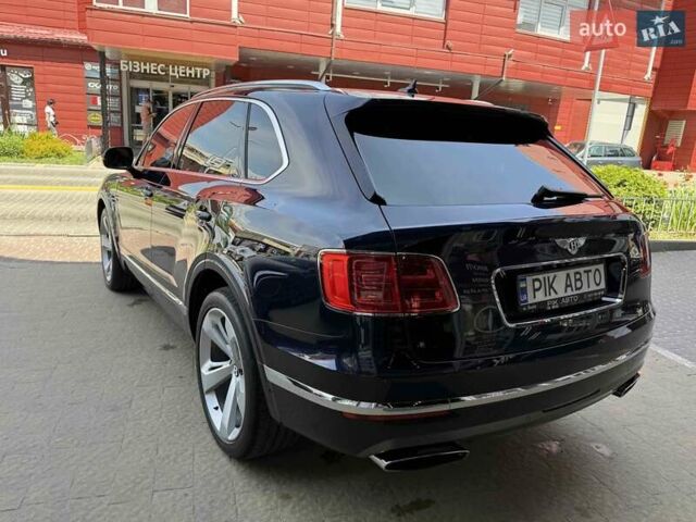 Синий Бентли Бентайга, объемом двигателя 6 л и пробегом 66 тыс. км за 129900 $, фото 9 на Automoto.ua