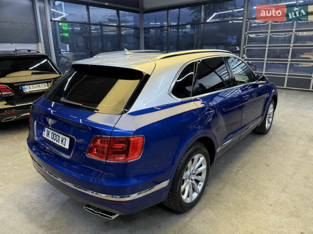 Синий Бентли Бентайга, объемом двигателя 3.96 л и пробегом 110 тыс. км за 140000 $, фото 4 на Automoto.ua