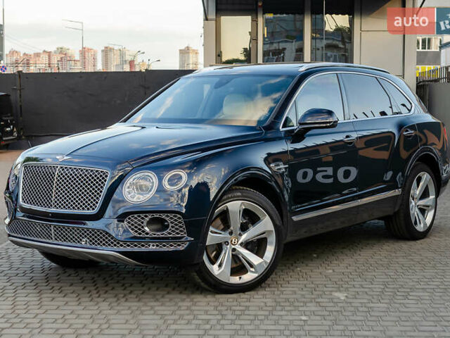 Синій Бентлі Бентайга, об'ємом двигуна 4 л та пробігом 62 тис. км за 87700 $, фото 1 на Automoto.ua