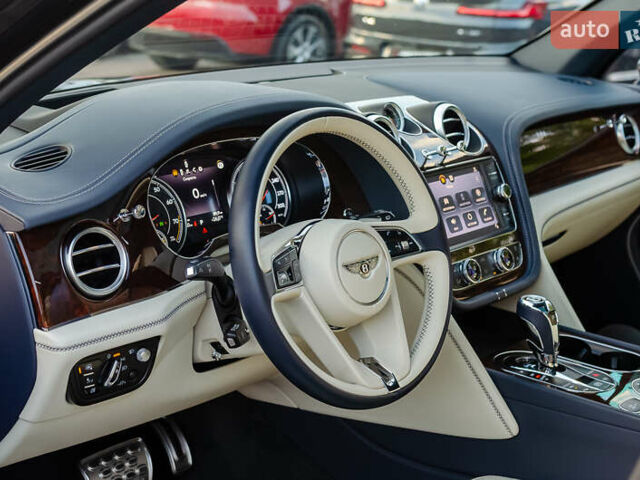 Синій Бентлі Бентайга, об'ємом двигуна 4 л та пробігом 62 тис. км за 87700 $, фото 21 на Automoto.ua