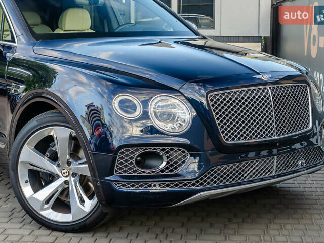 Синій Бентлі Бентайга, об'ємом двигуна 4 л та пробігом 62 тис. км за 87700 $, фото 10 на Automoto.ua