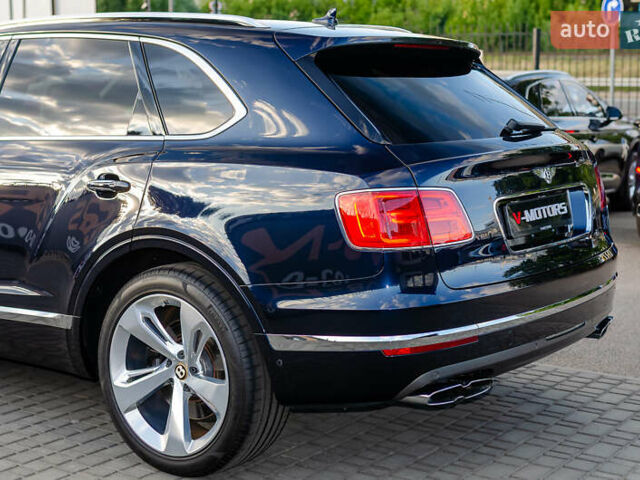 Синій Бентлі Бентайга, об'ємом двигуна 4 л та пробігом 62 тис. км за 87700 $, фото 13 на Automoto.ua