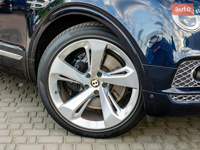 Синій Бентлі Бентайга, об'ємом двигуна 4 л та пробігом 62 тис. км за 87700 $, фото 19 на Automoto.ua