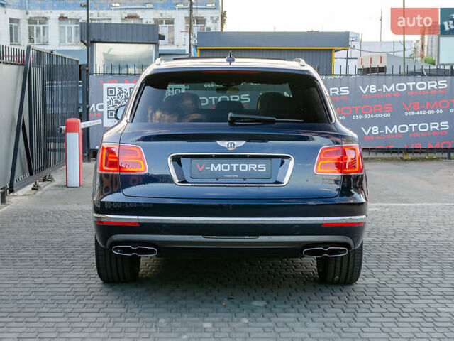 Синій Бентлі Бентайга, об'ємом двигуна 4 л та пробігом 62 тис. км за 87700 $, фото 9 на Automoto.ua