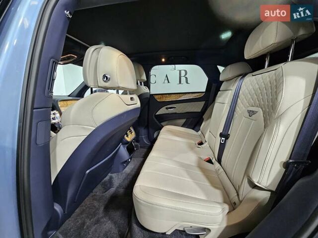 Синій Бентлі Бентайга, об'ємом двигуна 4 л та пробігом 8 тис. км за 209999 $, фото 12 на Automoto.ua