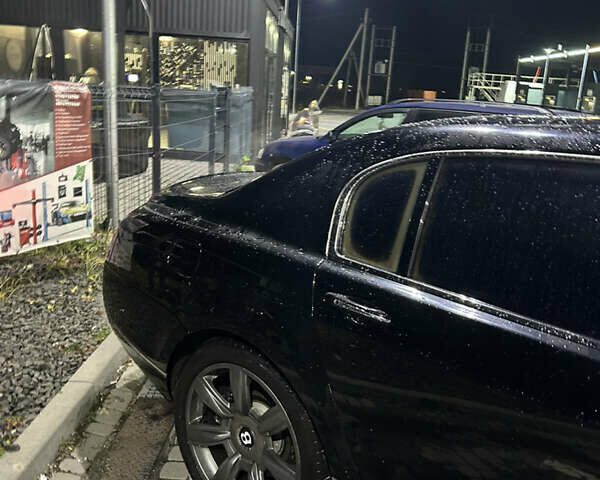 Чорний Бентлі Continental Flying Spur, об'ємом двигуна 6 л та пробігом 120 тис. км за 21700 $, фото 3 на Automoto.ua