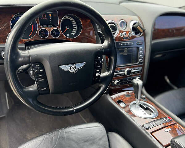 Чорний Бентлі Continental Flying Spur, об'ємом двигуна 6 л та пробігом 126 тис. км за 15800 $, фото 11 на Automoto.ua