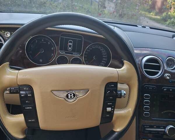 Черный Бентли Континенталь флаинг спур, объемом двигателя 6 л и пробегом 183 тыс. км за 20800 $, фото 5 на Automoto.ua