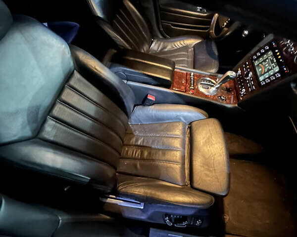 Чорний Бентлі Continental Flying Spur, об'ємом двигуна 6 л та пробігом 120 тис. км за 21700 $, фото 9 на Automoto.ua