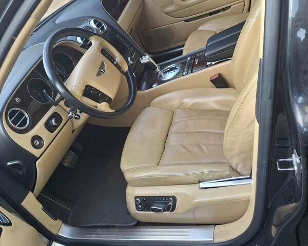 Черный Бентли Континенталь флаинг спур, объемом двигателя 6 л и пробегом 183 тыс. км за 20800 $, фото 2 на Automoto.ua