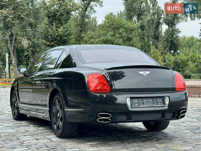 Черный Бентли Континенталь флаинг спур, объемом двигателя 6 л и пробегом 100 тыс. км за 39999 $, фото 192 на Automoto.ua