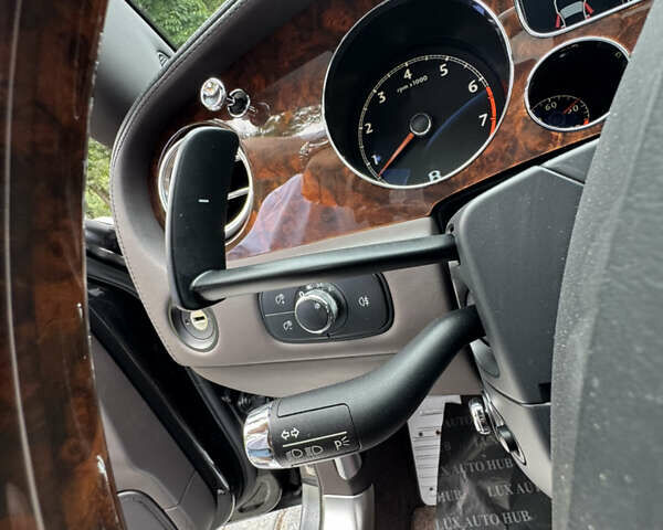 Черный Бентли Континенталь флаинг спур, объемом двигателя 6 л и пробегом 100 тыс. км за 39999 $, фото 106 на Automoto.ua