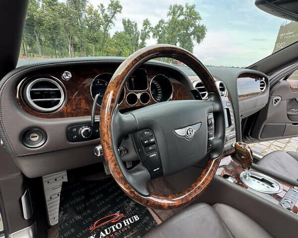 Черный Бентли Континенталь флаинг спур, объемом двигателя 6 л и пробегом 100 тыс. км за 39999 $, фото 107 на Automoto.ua