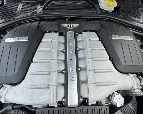 Черный Бентли Континенталь флаинг спур, объемом двигателя 6 л и пробегом 100 тыс. км за 39999 $, фото 84 на Automoto.ua