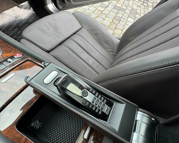 Черный Бентли Континенталь флаинг спур, объемом двигателя 6 л и пробегом 100 тыс. км за 39999 $, фото 37 на Automoto.ua