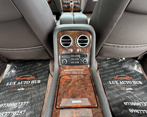 Черный Бентли Континенталь флаинг спур, объемом двигателя 6 л и пробегом 100 тыс. км за 39999 $, фото 33 на Automoto.ua