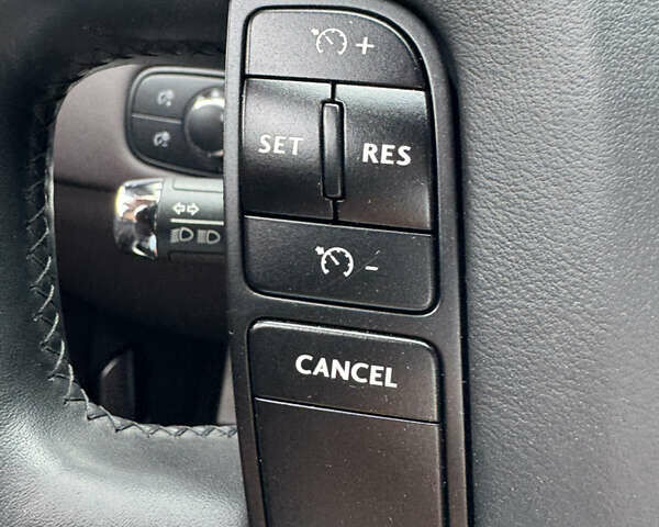 Черный Бентли Континенталь флаинг спур, объемом двигателя 6 л и пробегом 100 тыс. км за 39999 $, фото 230 на Automoto.ua