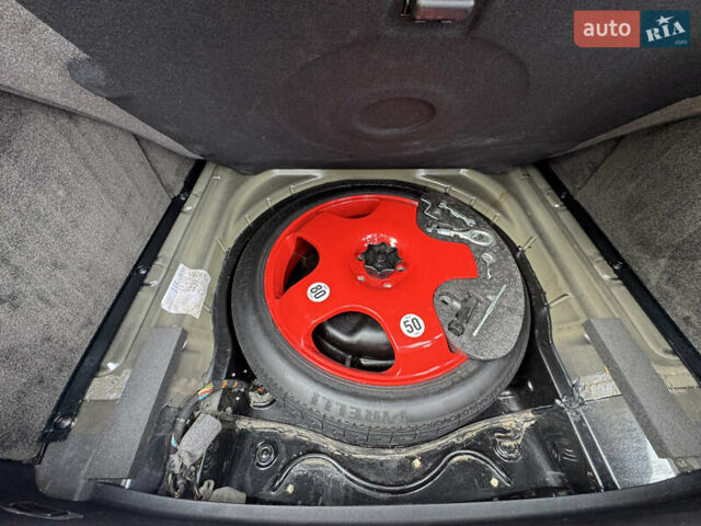 Черный Бентли Континенталь флаинг спур, объемом двигателя 6 л и пробегом 100 тыс. км за 39999 $, фото 118 на Automoto.ua